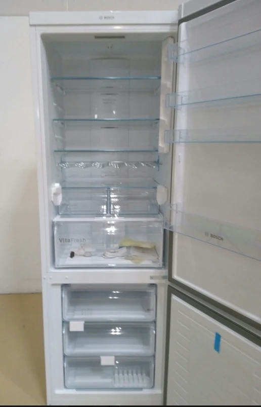 Réfrigérateur combiné BOSCH KGN49XWEA pose-libre 203 x 70 cm Blanc