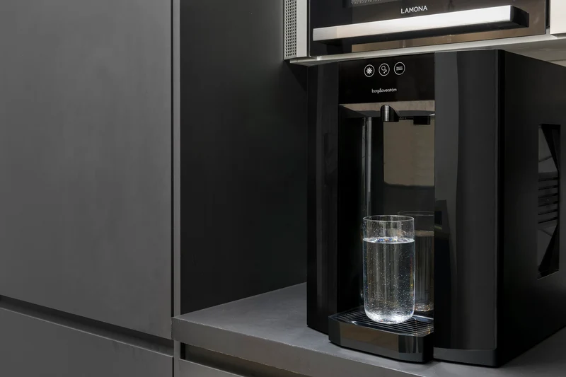 Fontaine à eau du réseau Habit Premium eau froide/ambiante/gazeuse et/ou chaude | 1 à 50 utilisateurs (50 litres/heure)