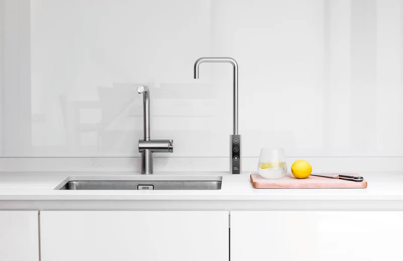 Fontaine à eau encastrable Habit Tap T1 avec mode Eco économe en énergie froid/ambiant et/ou pétillant | 1 à 50 utilisateurs (50 litres/heure)