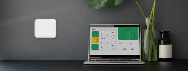 Appareil de mesure de la qualité de l'air professionnel Kaiterra Sensedge Mini | mesure les particules, le CO2, les COVT, la température et l'humidité relative