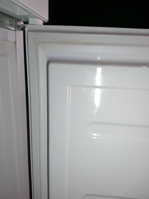 Réfrigérateur Avec Congélateur 271 Litres Reconditionné INDESIT LR6S1W