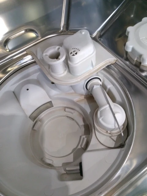Lave-vaisselle Pose Libre 16 couverts Reconditionné MIELE G 692 SC PLUS