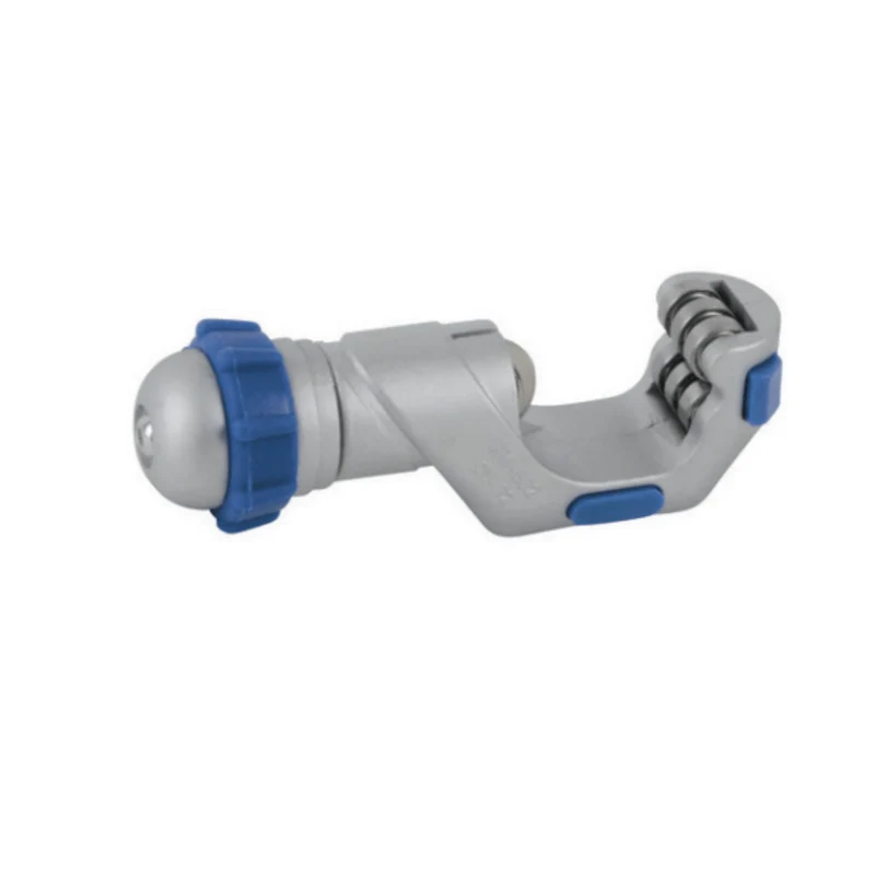 Grand coupe tube avec rouleau pointeur