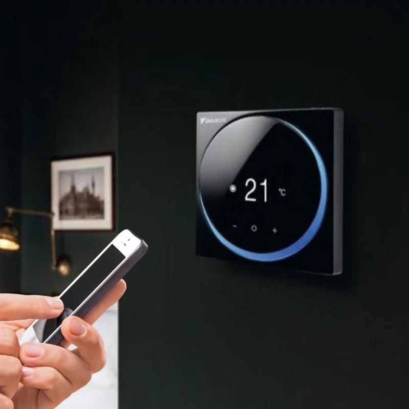Thermostat filaire Madoka noir - compatible climatisation