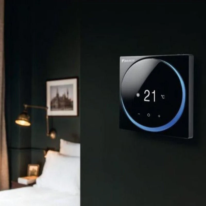 Thermostat filaire Madoka noir - compatible climatisation